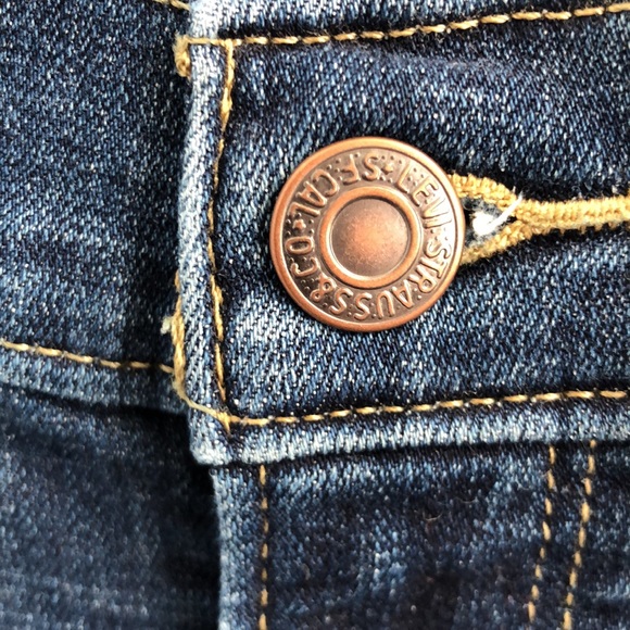 Levi Strauss & Co women’s jeans - Picture 6 of 13